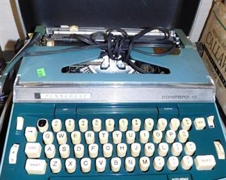 Penncrest vintage typewriter