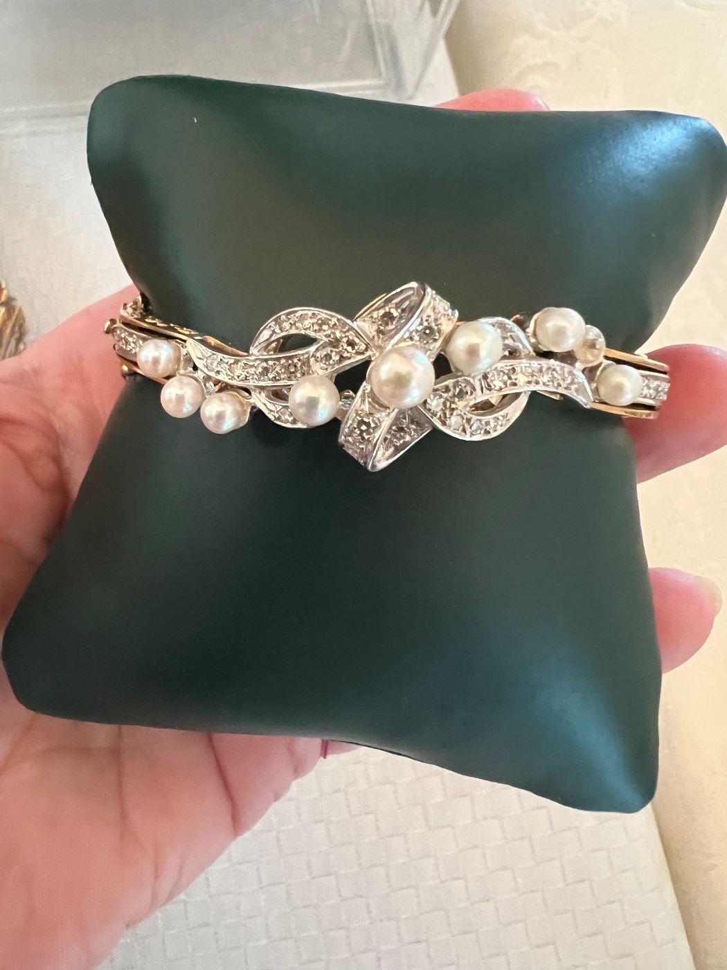 14k Yellow Gold Diamond Pearl Bracelet