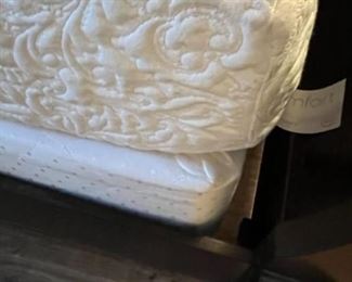 Clean like new icomfort Queen size mattresses