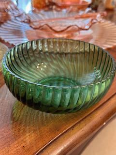 Vintage MCM Green Swirl Glass Bowl