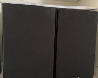 Got a nosey neighbor? POLK them with these like new bookshelf speakers, excellent sound!