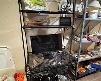 See past the stuff and there's a gorgeous bakers rack 