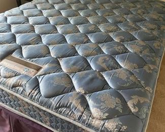 Clean and perfect for your in-laws