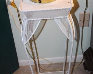 metal lamp table
