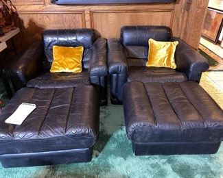 Vintage La-z-boy recliner chairs w/ottomans