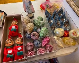 Lots o Vintage Christmas Ornaments 