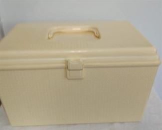 Sewing Box with Tray

