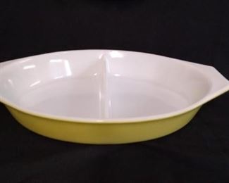 Pyrex Oval Oven Dish
