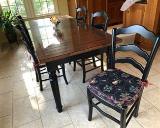 Pottery Barn Farmhouse Table w/ 1 Leave & 6 Chairs $450