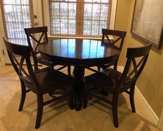 Pottery Barn Round Pedestal Table w/ 4 Chairs $225