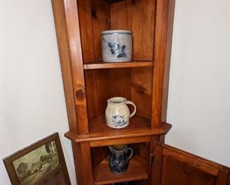 Very sweet space saving corner Pine Shelf