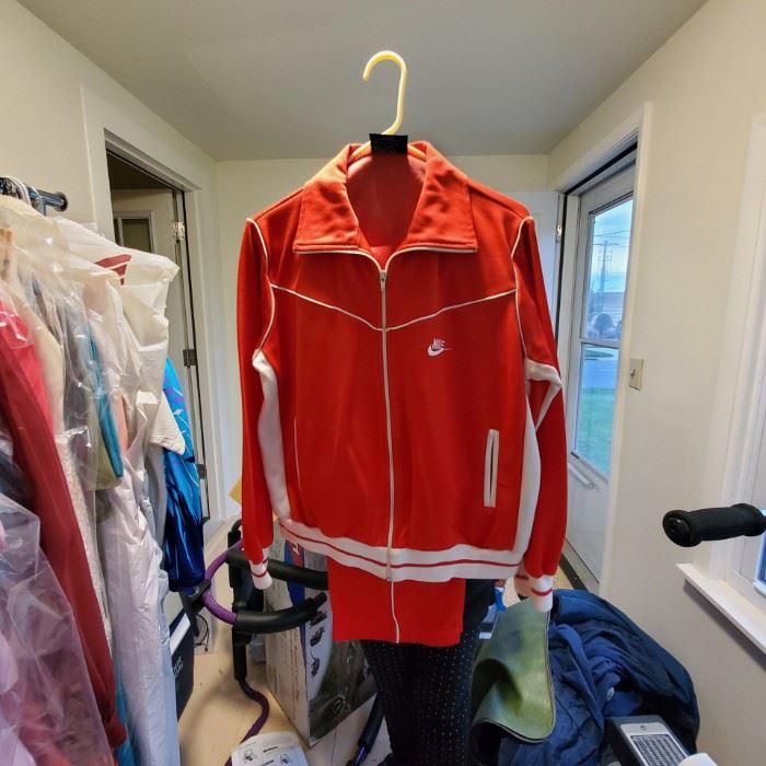 Estate Sale Beaver Dam Vintage clothes,... starts on 9/30/2022