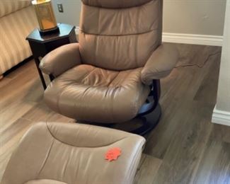 Lane furniture lounge chair and ottoman, in the Ekornes style $150