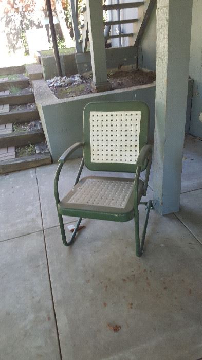 Metal lawn chair vintage