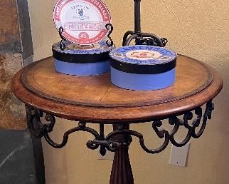 End Table w Iron Skirt and Pedestal Base, Accent Lamp 