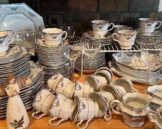 Harmony House China, Crystal Wine Glasses w Gold Rims 