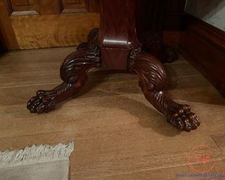 Antique Mahogany Round Table with Claw Feet