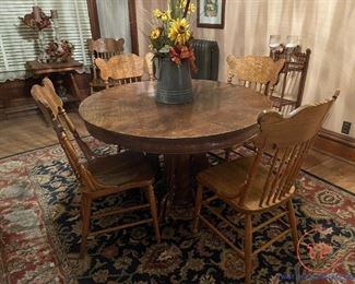 Round Antique Table with Carved Claw Feet Base Married with Carved Figural Chairs