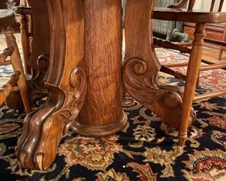 Round Antique Table with Carved Claw Feet Base Married with Carved Figural Chairs