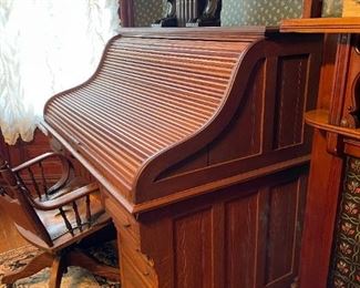 Antique Roll Top Desk