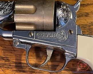 HUBLEY Colt .45 Cap Gun with Holster