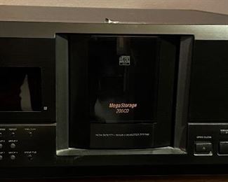 Sony Mega Storage 200  CD 