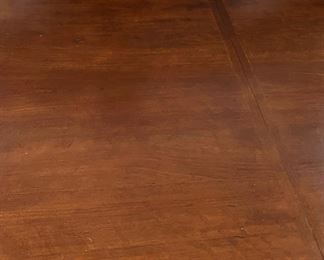 Bassett Dining Room Table w Leaf, 2 Captains Chairs and 6 Side Chairs