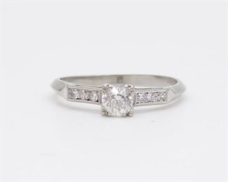 Vintage 18K White Gold Diamond Engagement Ring Size 6