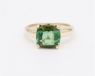 Vintage 14K Gold Green Stone Ring Size 5.25