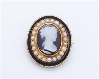 Antique 14K Gold Seed Pearl Hard Stone Cameo Brooch Pin