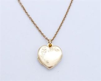 Vintage 14K Gold Sweetheart Heart Double Locket Pendant Necklace