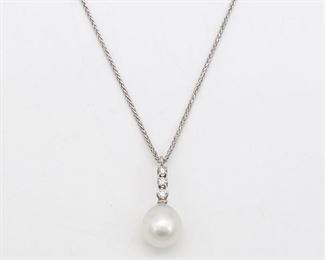 Vintage 14K White Gold Diamond 9mm Pearl Pendant Necklace