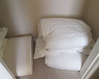 Nice Assortment of Queen Linens, Pillows, Blankets