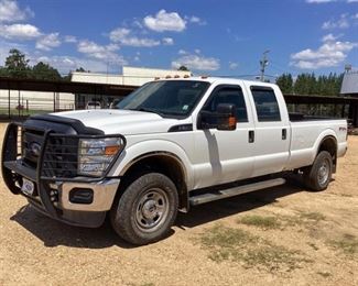 2014 FORD F350 SUPER DUTY      4X4 PICKUP TRUCK  4 DOOR, 6.2L V8 GAS ENGINE, AUTOMATIC TRANSMISSION, POWER WINDOWS, LOCKS, AND MIRRORS, VINYL INTERIOR, ELECTRIC SWITCH 4X4, 8FT BED, DIAMOND PLATED TRUCK TOOL BOX, SHOWING 47,606 MILES, ONE OWNER, VIN 1FT8W3B6XEEB40748