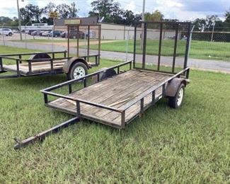 10FT SIDED TAG TRAILER NO TITLE    13-1/2FT OVERALL LENGTH, WITH DROP DOWN TAILGATE, SINGLE AXLE, VIN N/A