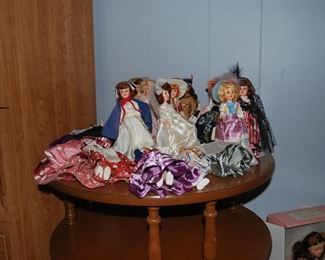 Vintage Blue Bonnet Dolls