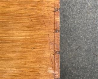 Nice dovetailing of drawers