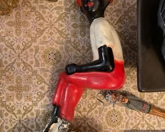 Table sitter above a wrought iron soap dish