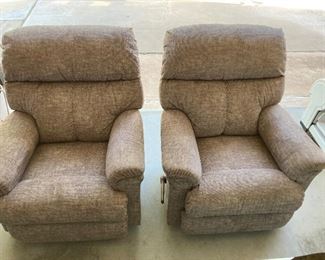 BRAND NEW heathered oatmeal La-Z-Boy recliners