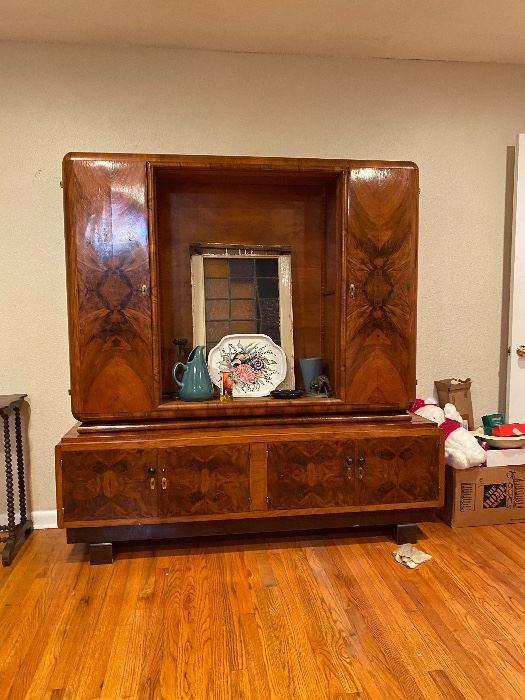 50Off Amazing Art Deco Furniture and Vintage... starts on 10/7/2022