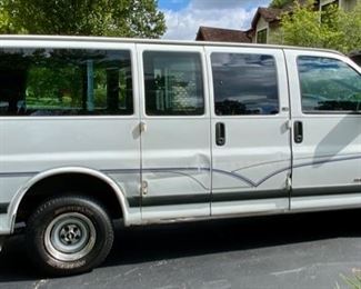 Buy it Now ($5,995) 2000 Chevrolet Express 1500 Passenger/Cargo Van.  New Michelin Tires, Battery and recently detailed.  Only 120,000 Miles, Automatic.  Used as a Handicap Van the Lift has been repaired and is working. 