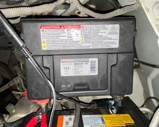 Buy it Now ($5,995) 2000 Chevrolet Express 1500 Passenger/Cargo Van.  New Michelin Tires, Battery and recently detailed.  Only 120,000 Miles, Automatic.  Used as a Handicap Van the Lift has been repaired and is working. 