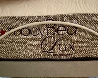 Queen MacyBed Lux Foam Mattress by Kingsdown and Leggett & Platt Adjustable Bed with Remote Control. Like New Condition. 