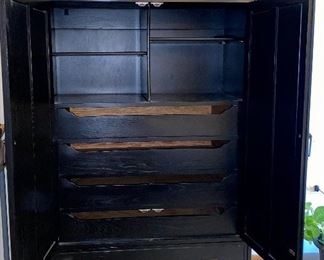 Beautiful matching Wardrobe by Davis Furniture 