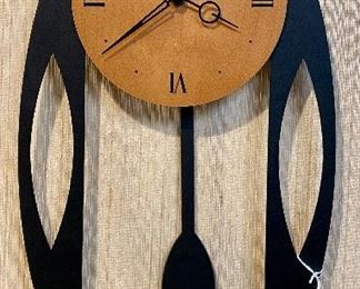 Mid-Century Modern Style Wall Clock (Battery Operated)