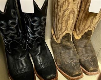 WOMEN'S BOOTS & SHOES, SIZE 7