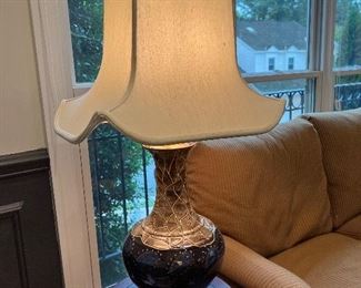 Decorative ceramic lamp