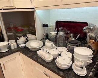 Kitchen pots, pans, ceramic dishes and bowls, tupperware and accessories