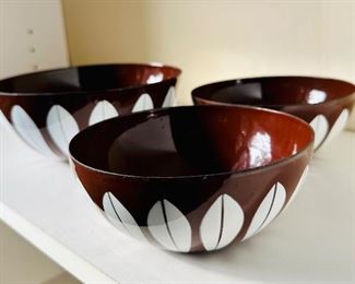Vintage Cathrineholm enamel bowls