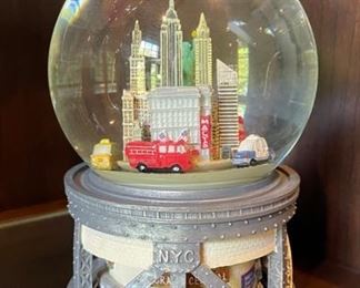 NYC Snow Globe. 